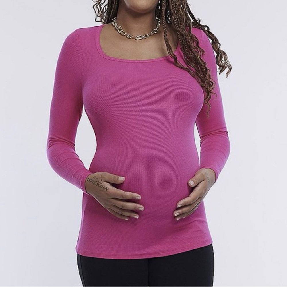 NWT - Long Sleeve Scoop Neck Ribbed Top.